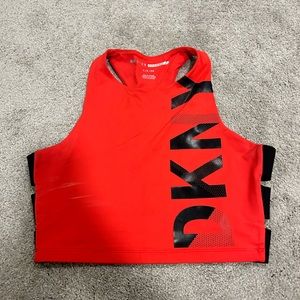 DKNY SPORTS TOP SZ SMALL